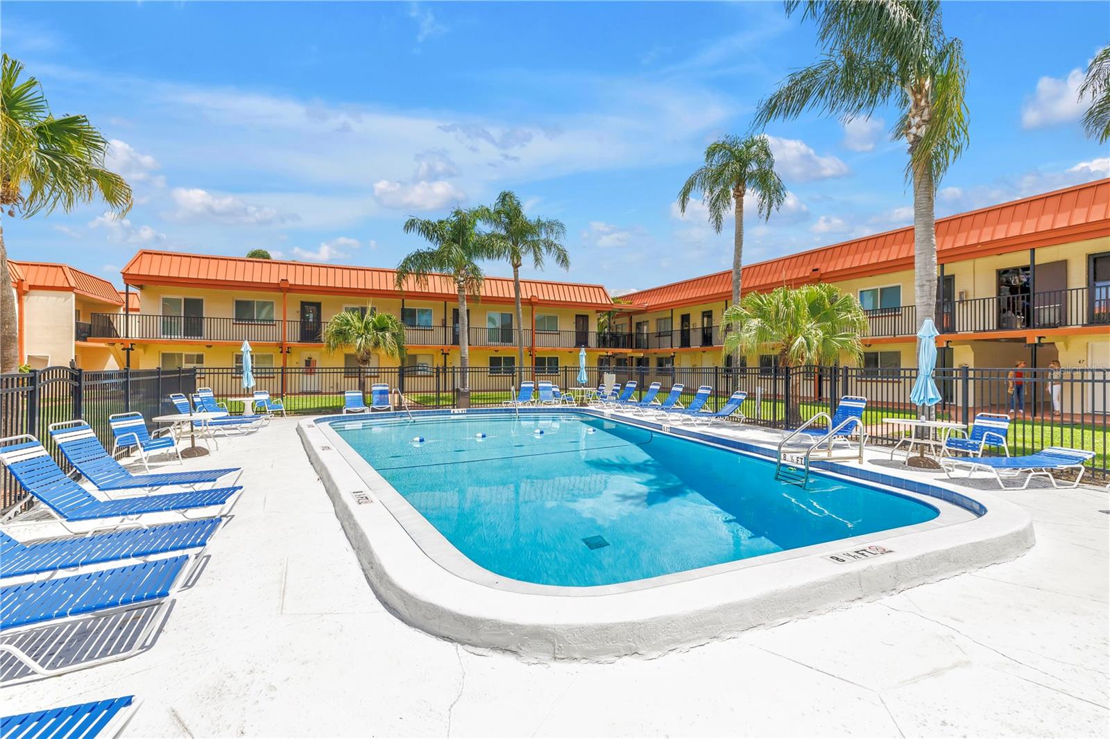 10375 PARADISE BLVD #51, TREASURE ISLAND, FL, 33706