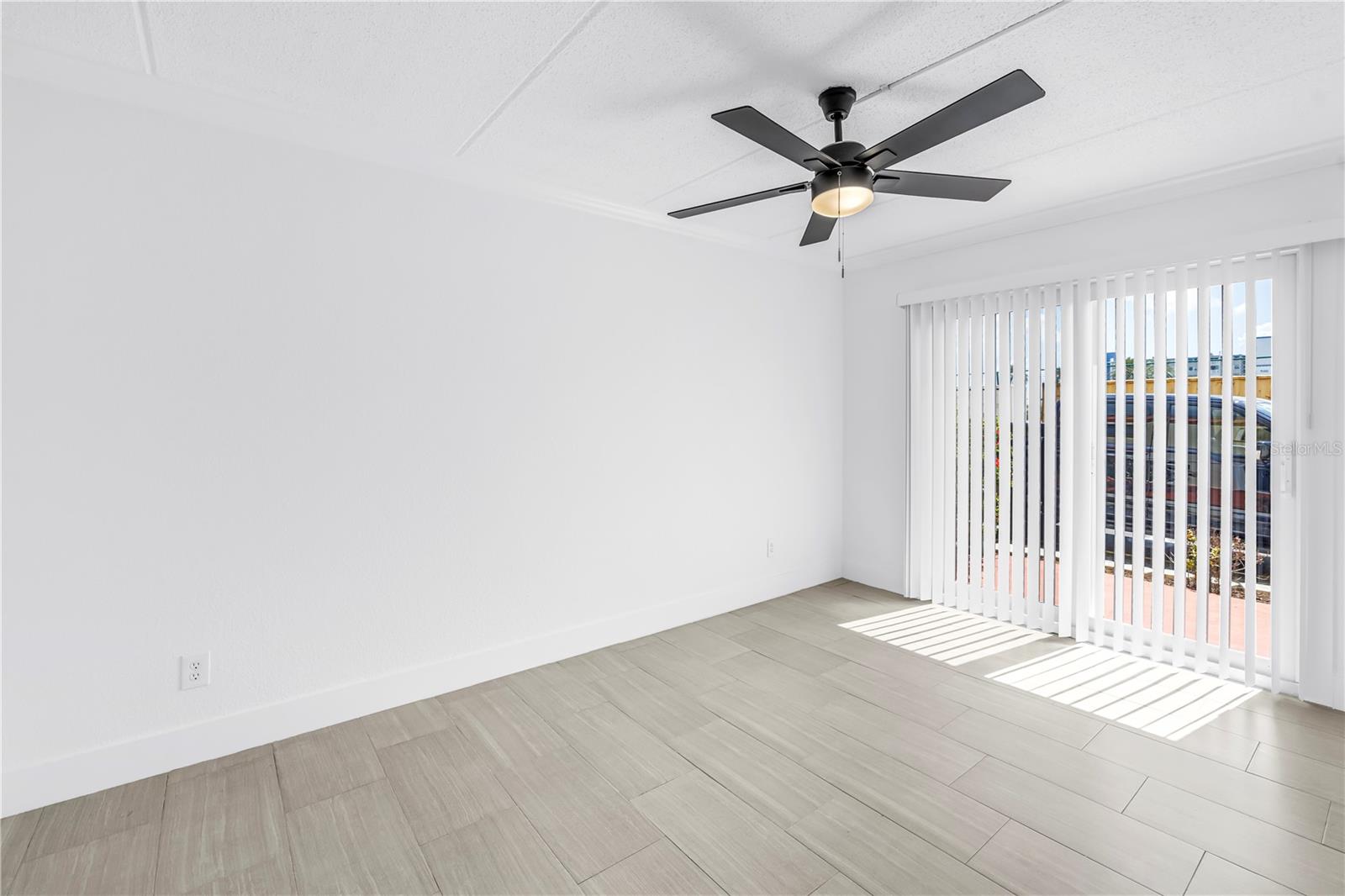 10375 PARADISE BLVD #51, TREASURE ISLAND, FL, 33706