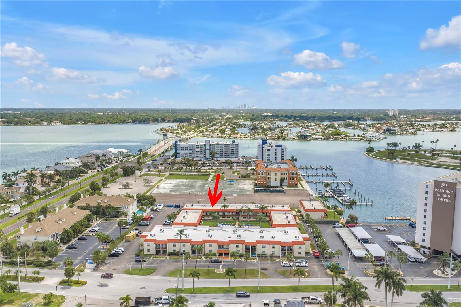 10375 PARADISE BLVD #51, TREASURE ISLAND, FL, 33706