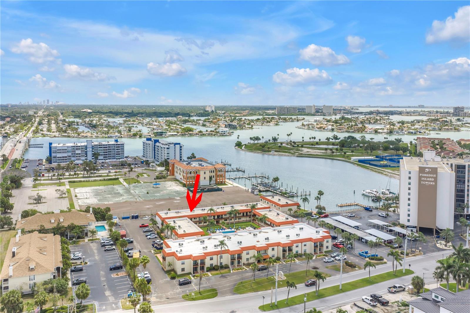 10375 PARADISE BLVD #51, TREASURE ISLAND, FL, 33706