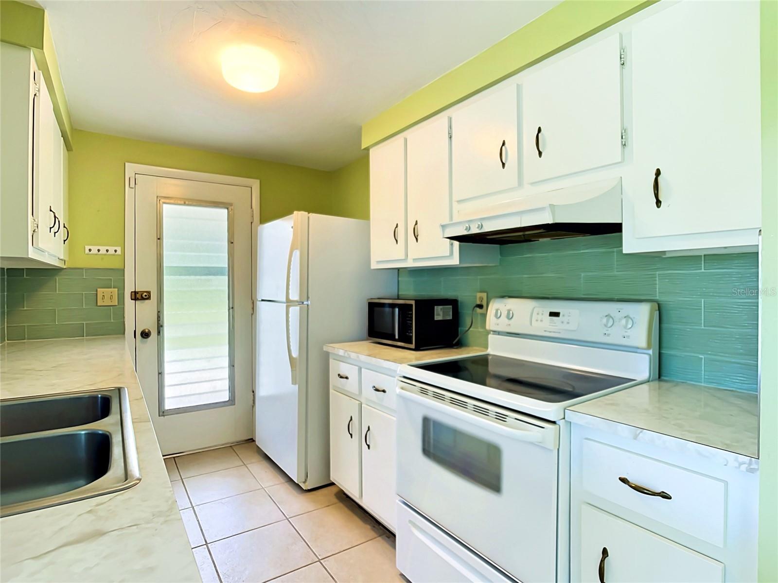 2538 AUBURN BLVD, PORT CHARLOTTE, FL, 33948