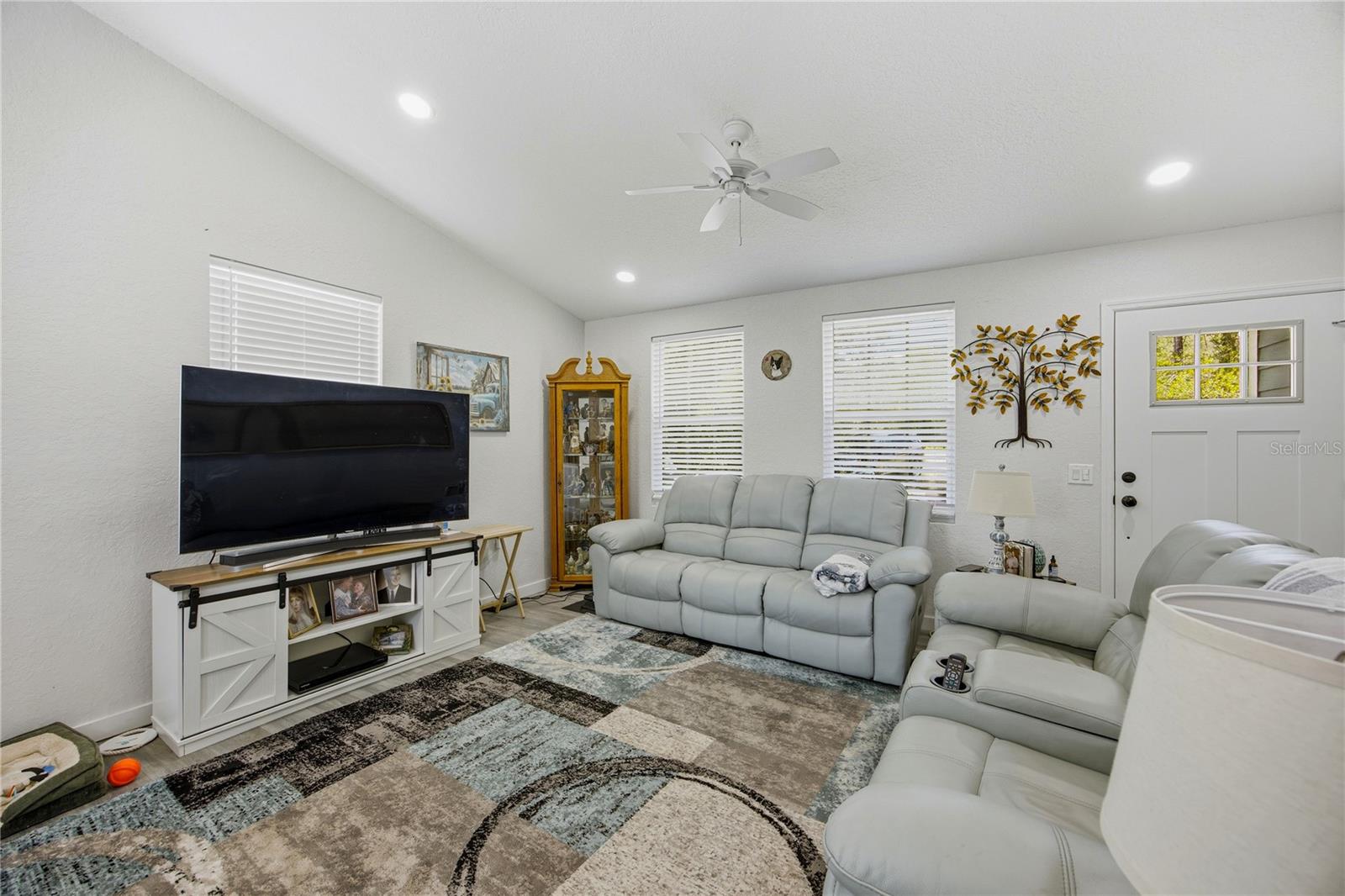 9025 SE COUNTY ROAD 221, HAMPTON, FL, 32044