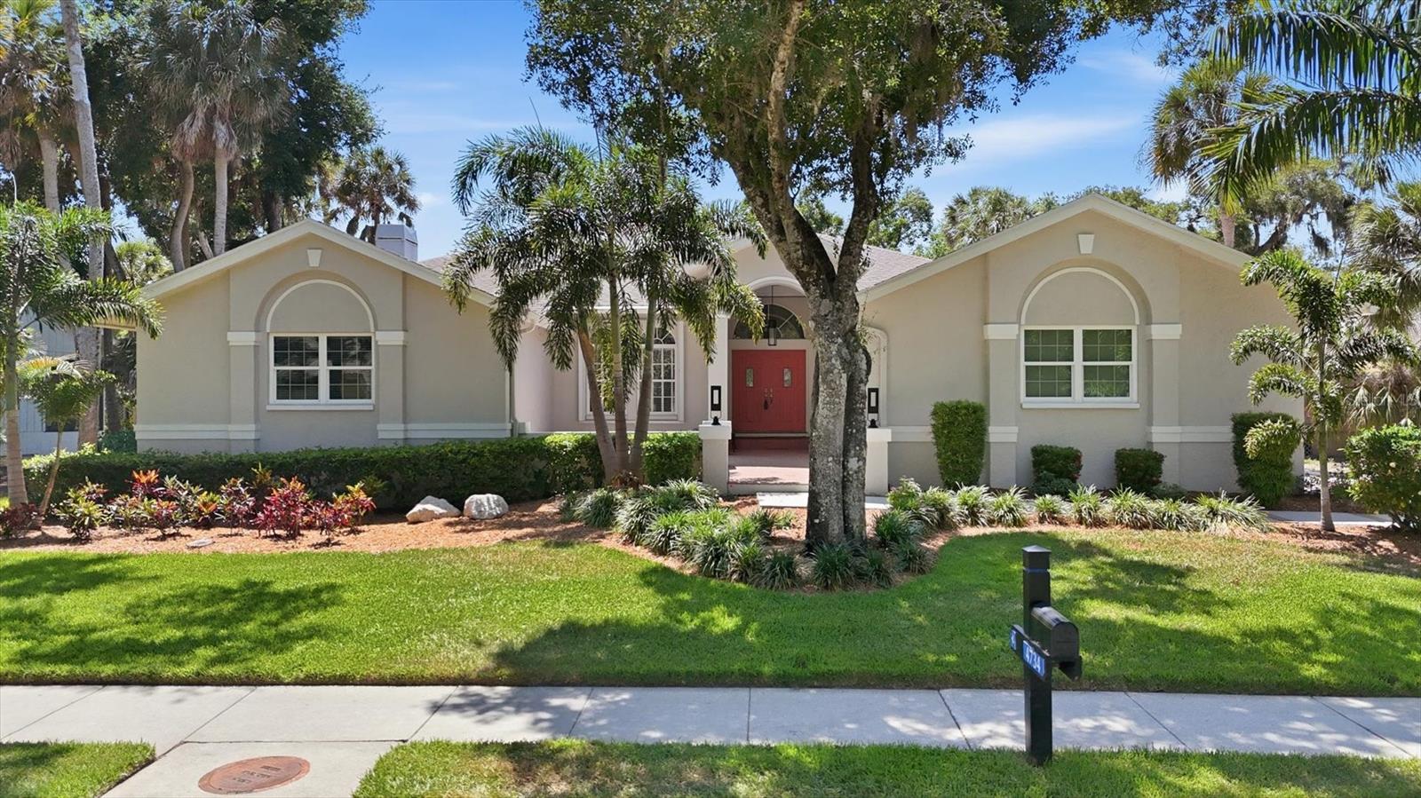 4734 E TRAILS DR, SARASOTA, FL, 34232