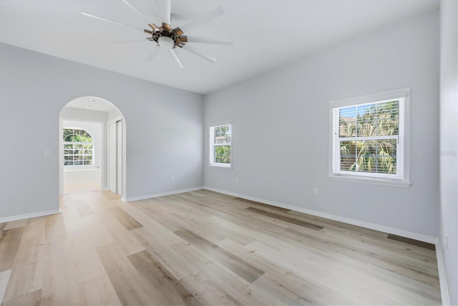 4734 E TRAILS DR, SARASOTA, FL, 34232