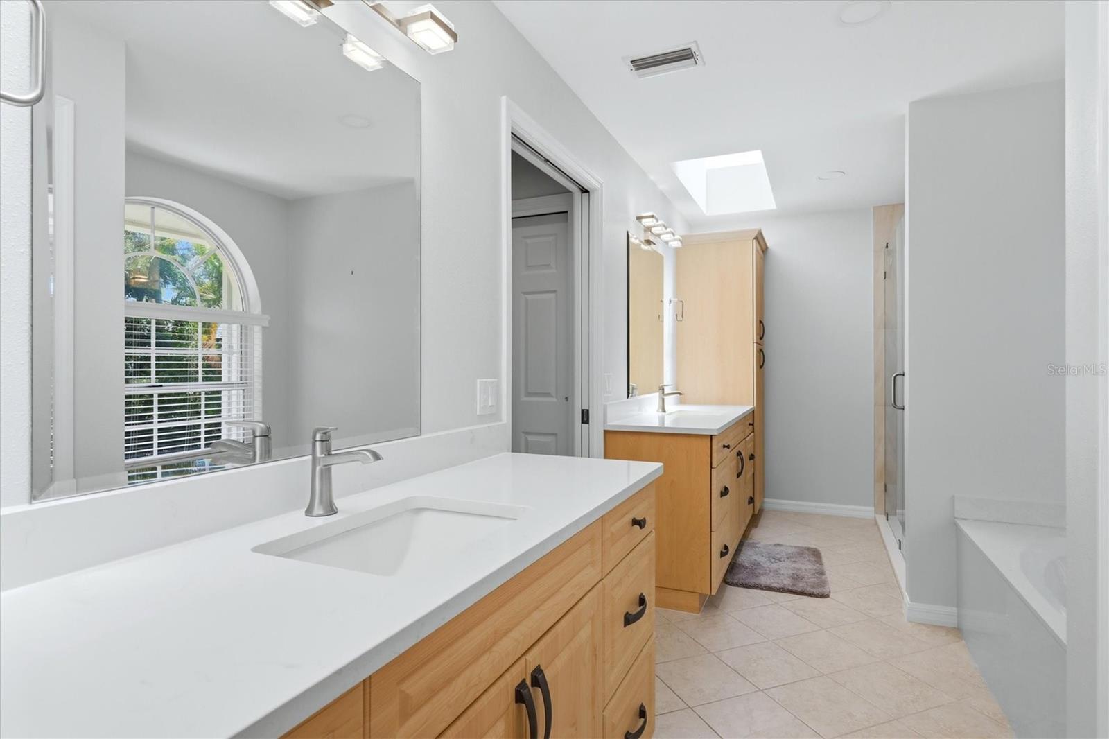4734 E TRAILS DR, SARASOTA, FL, 34232