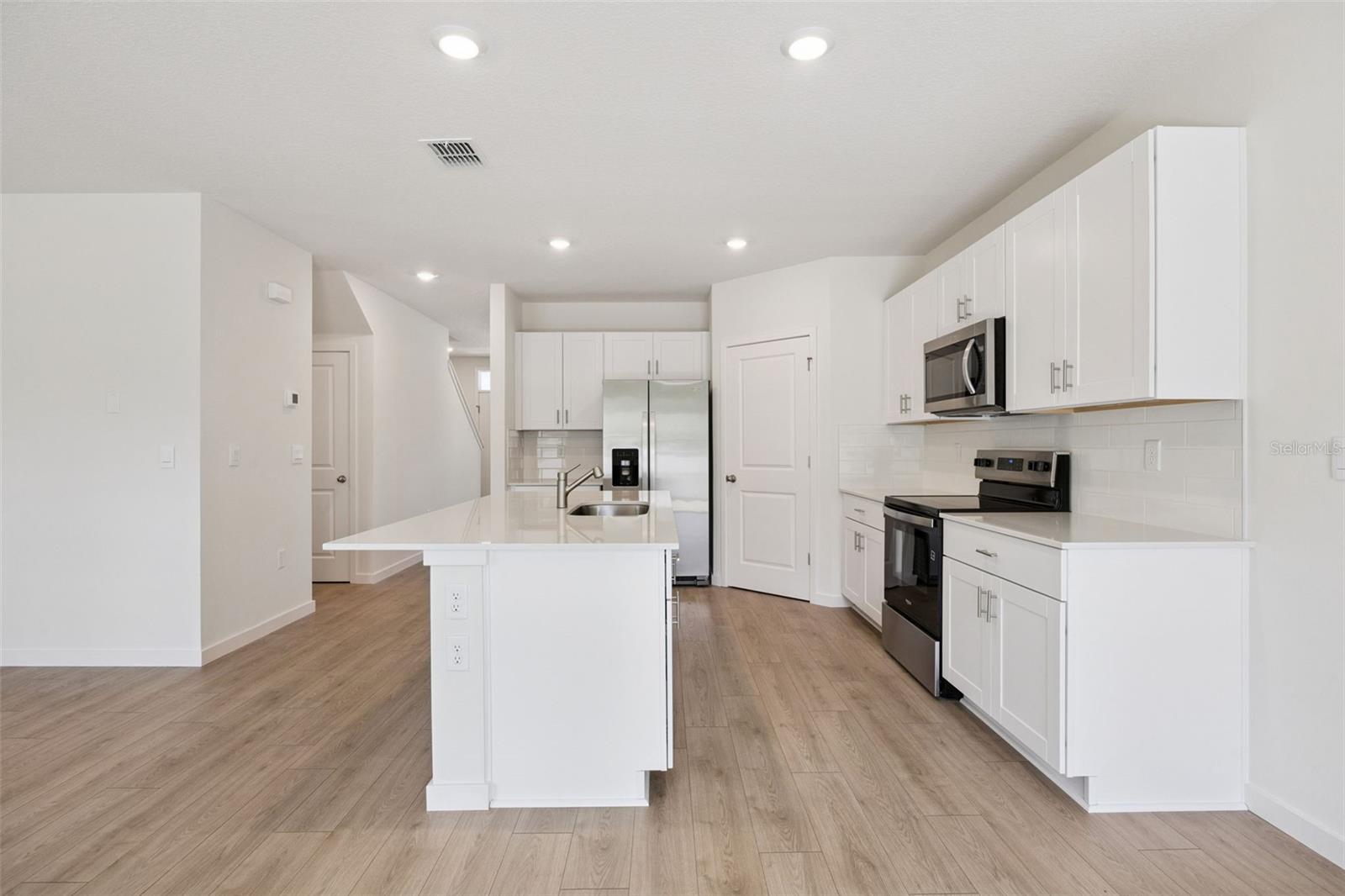 4040 BRADBURY WAY, SANFORD, FL, 32773