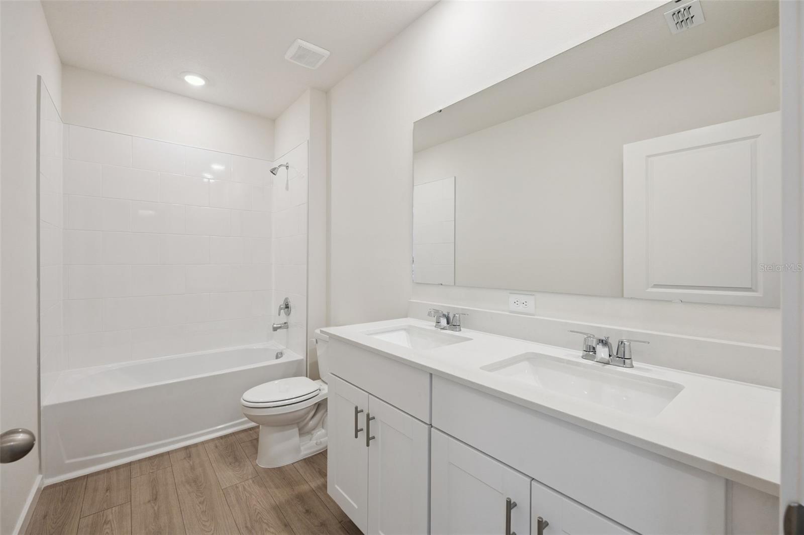 4040 BRADBURY WAY, SANFORD, FL, 32773
