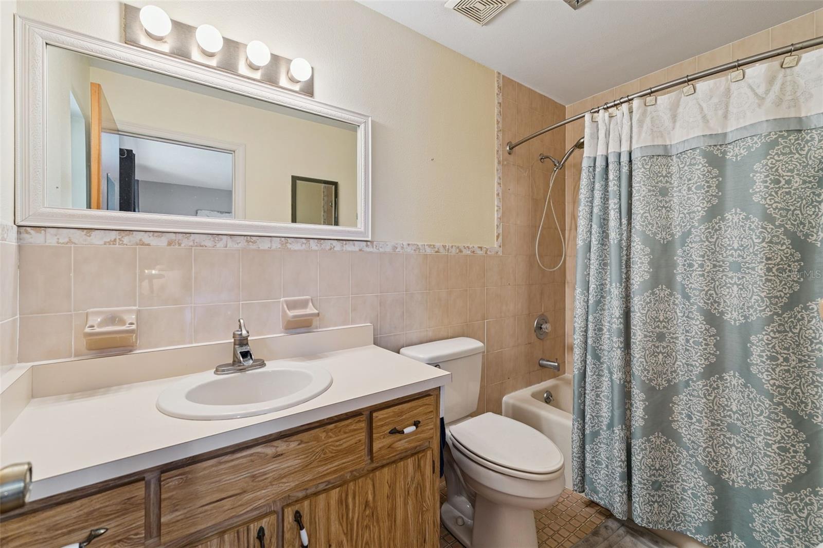 7651 LIMONIA DR, INDIAN LAKE ESTATES, FL, 33855