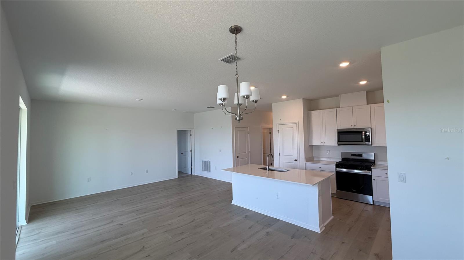 6205 SANDERS GROVE CIR, OKAHUMPKA, FL, 34762