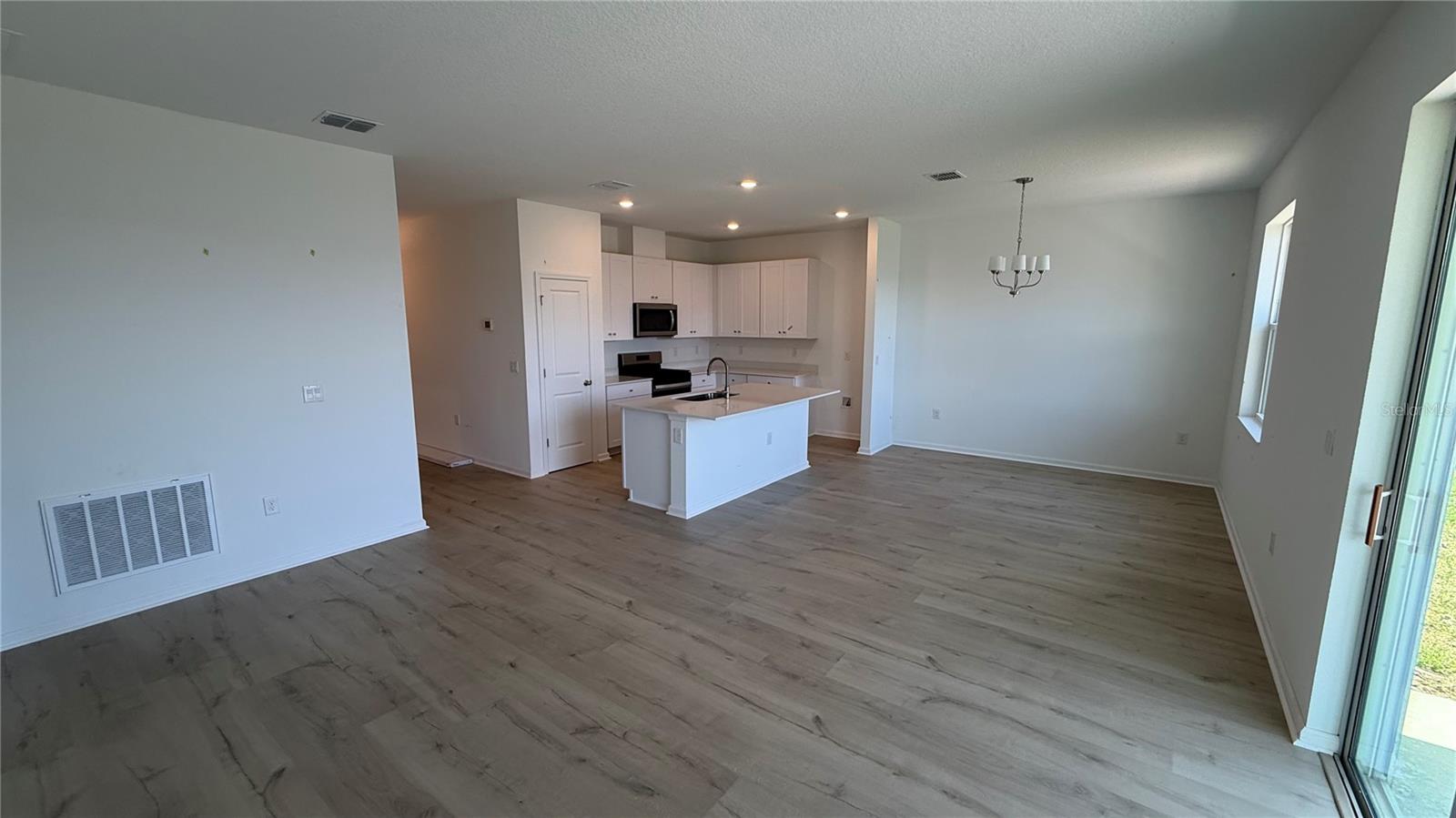 6205 SANDERS GROVE CIR, OKAHUMPKA, FL, 34762