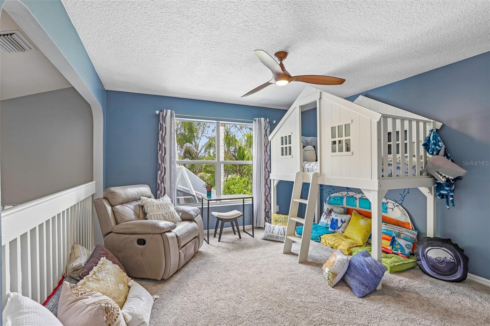 17702 LONG RIDGE RD, TAMPA, FL, 33647