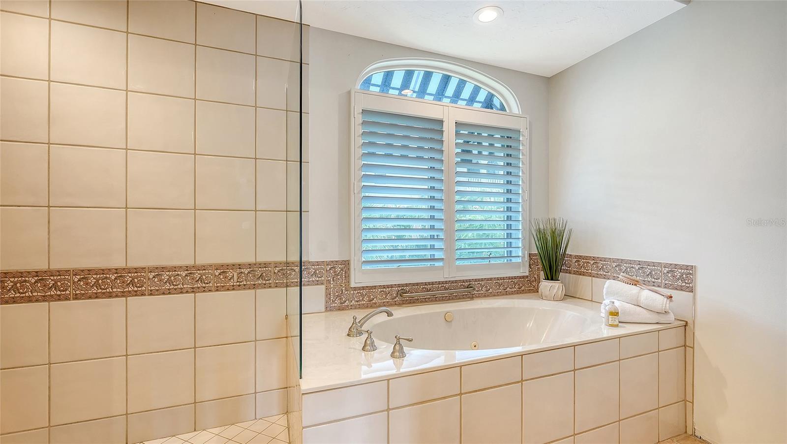 1023 TOCOBAGA LN, SARASOTA, FL, 34236