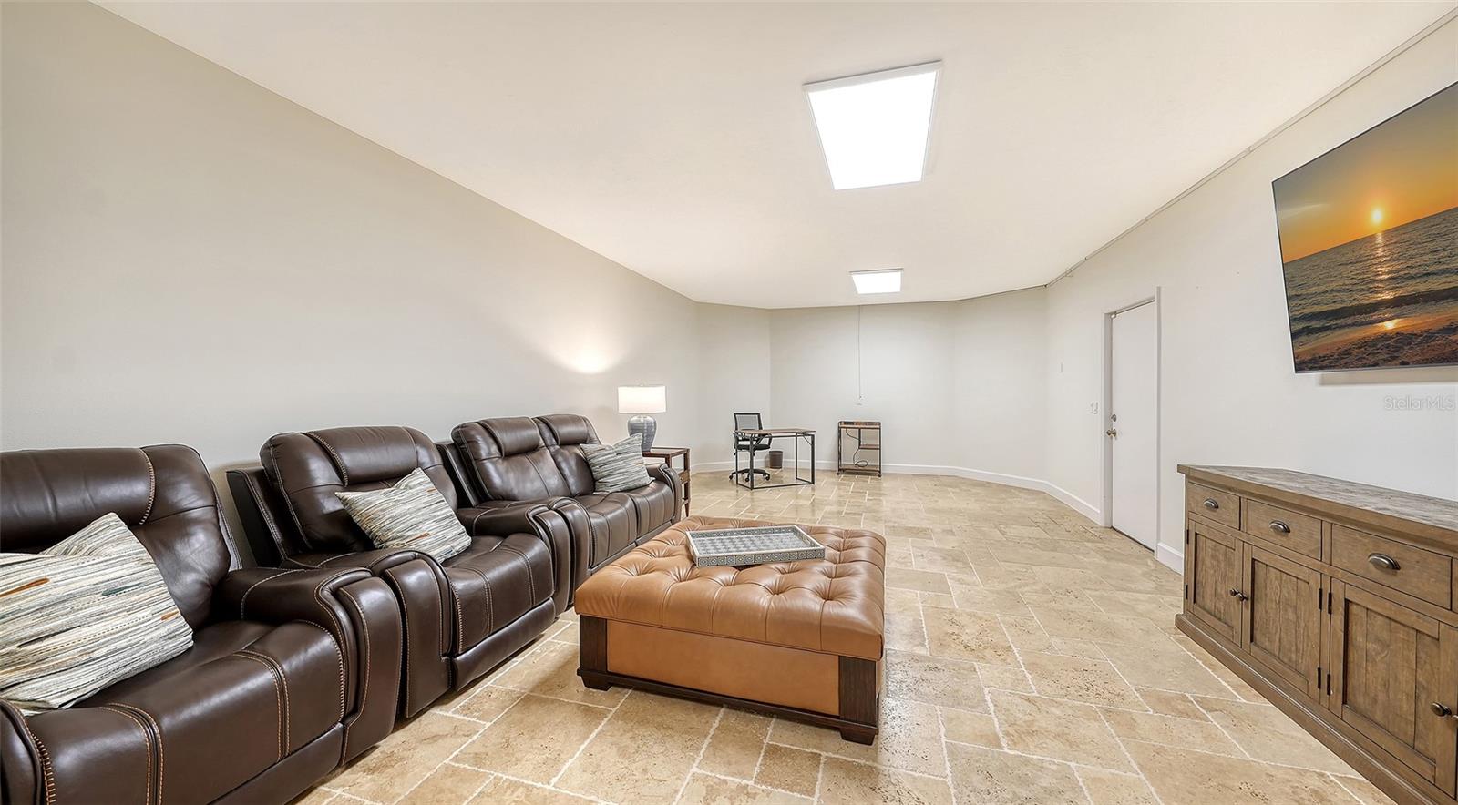1023 TOCOBAGA LN, SARASOTA, FL, 34236