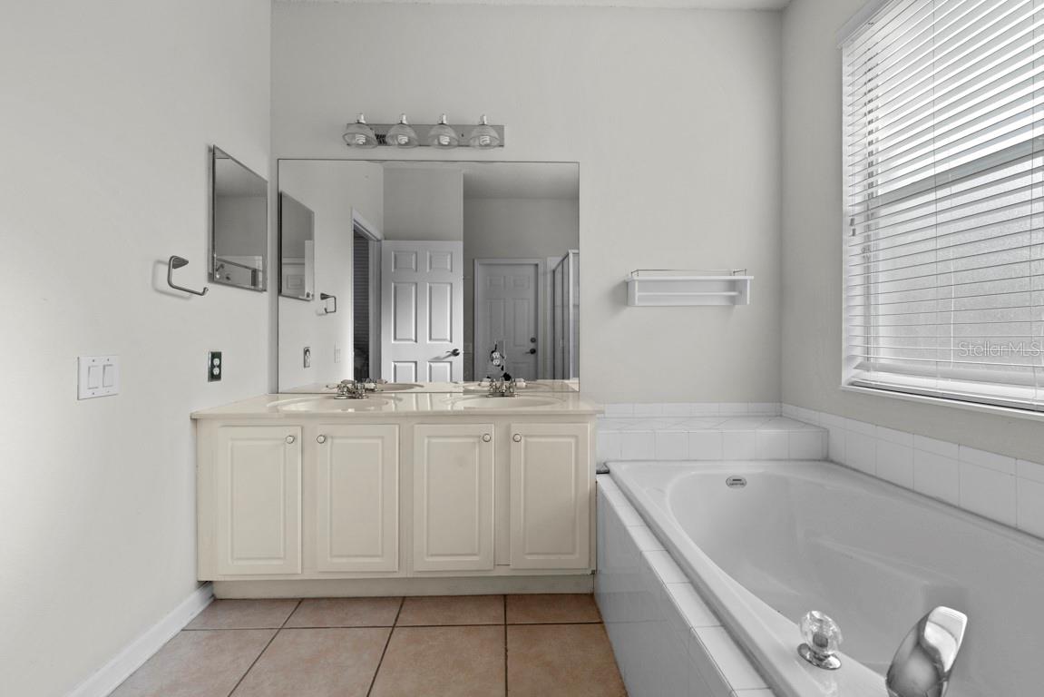 3181 STONEHURST CIR, KISSIMMEE, FL, 34741
