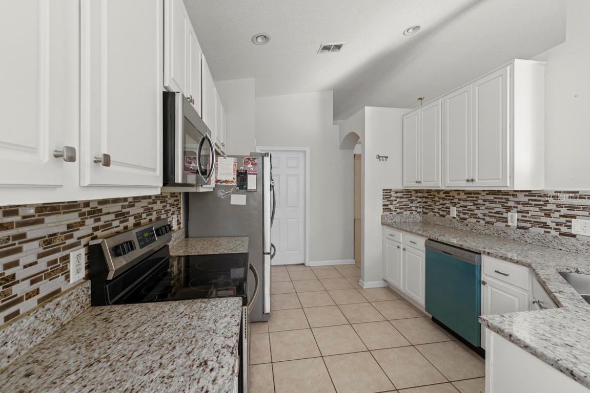 3181 STONEHURST CIR, KISSIMMEE, FL, 34741