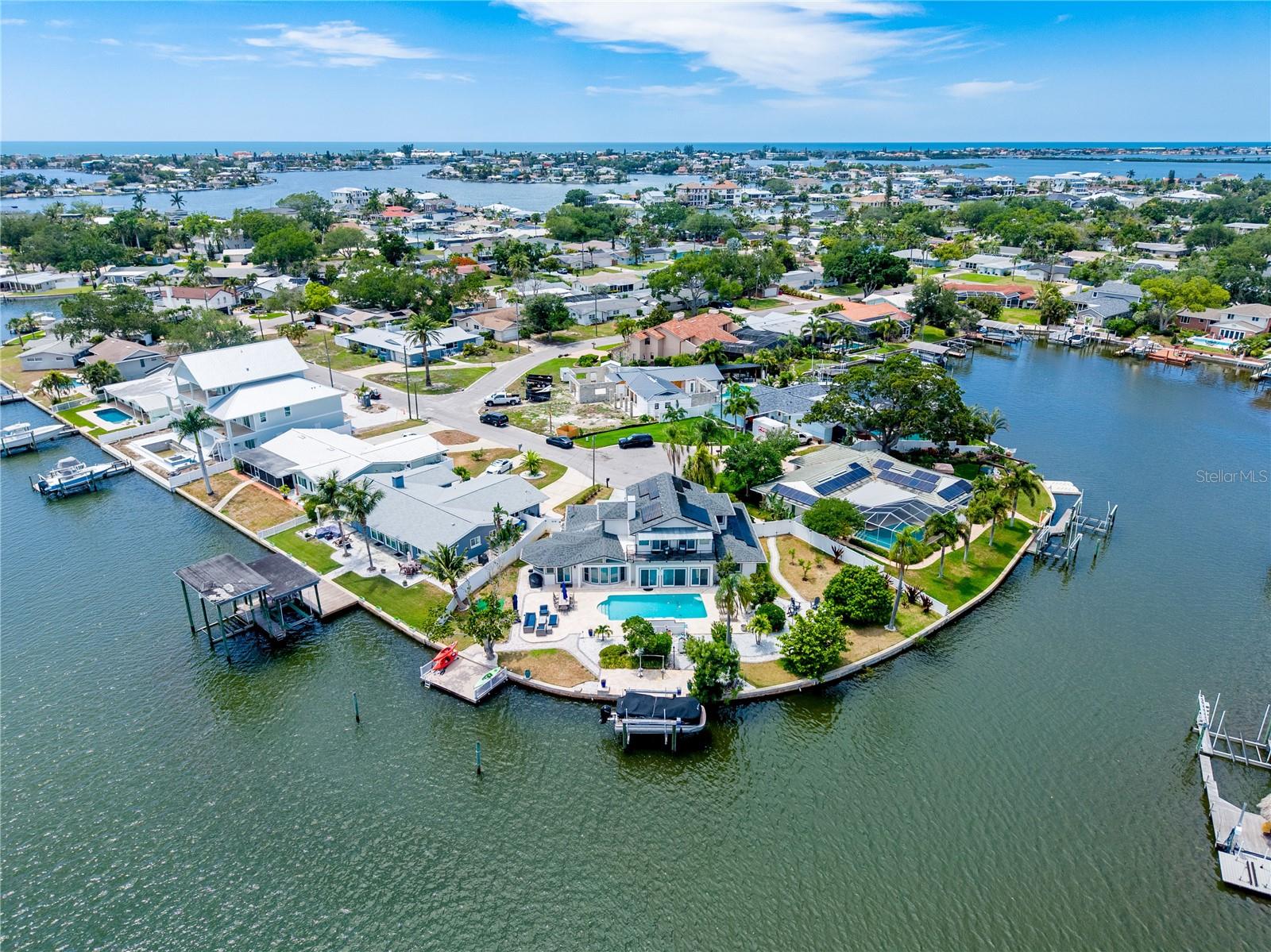 4124 HARBOR CIR S, LARGO, FL, 33770