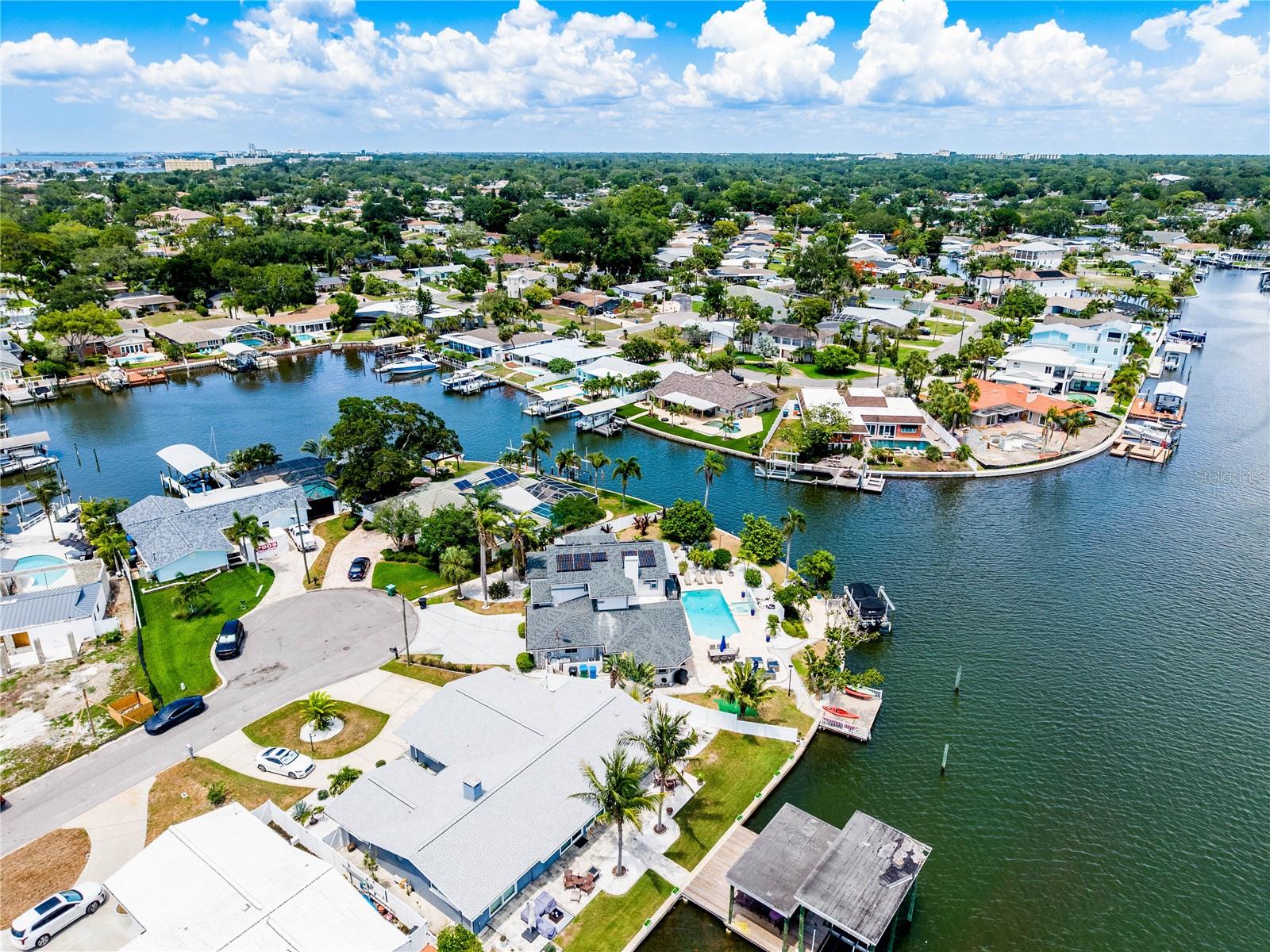 4124 HARBOR CIR S, LARGO, FL, 33770