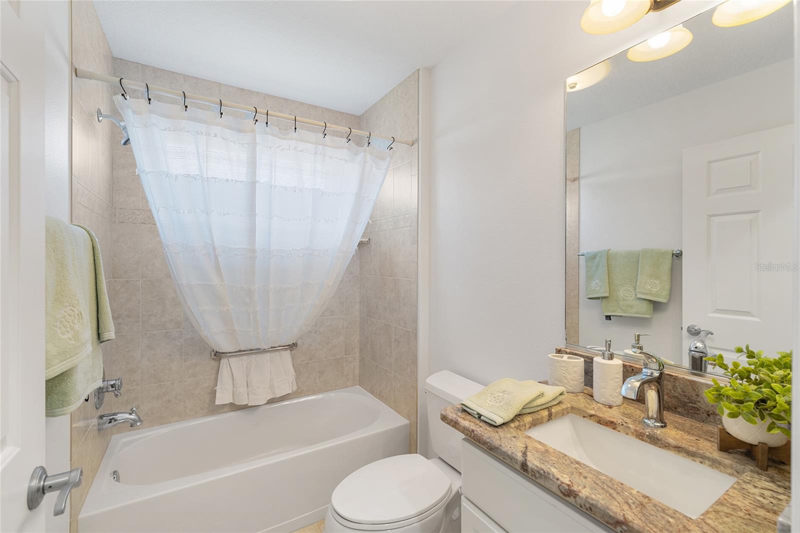 1773 HOLLOW BRANCH WAY, THE VILLAGES, FL, 32162