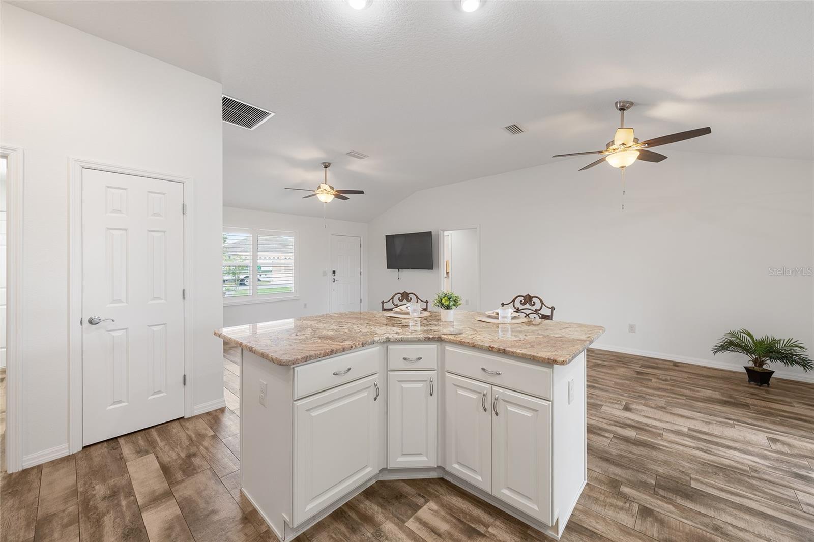 1773 HOLLOW BRANCH WAY, THE VILLAGES, FL, 32162
