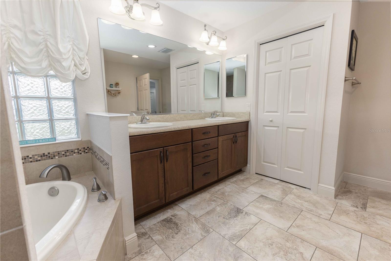 2057 E C 462, WILDWOOD, FL, 34785