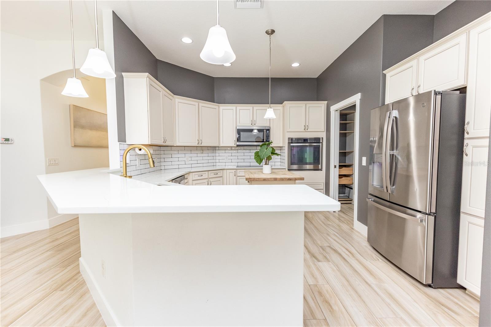 2057 E C 462, WILDWOOD, FL, 34785