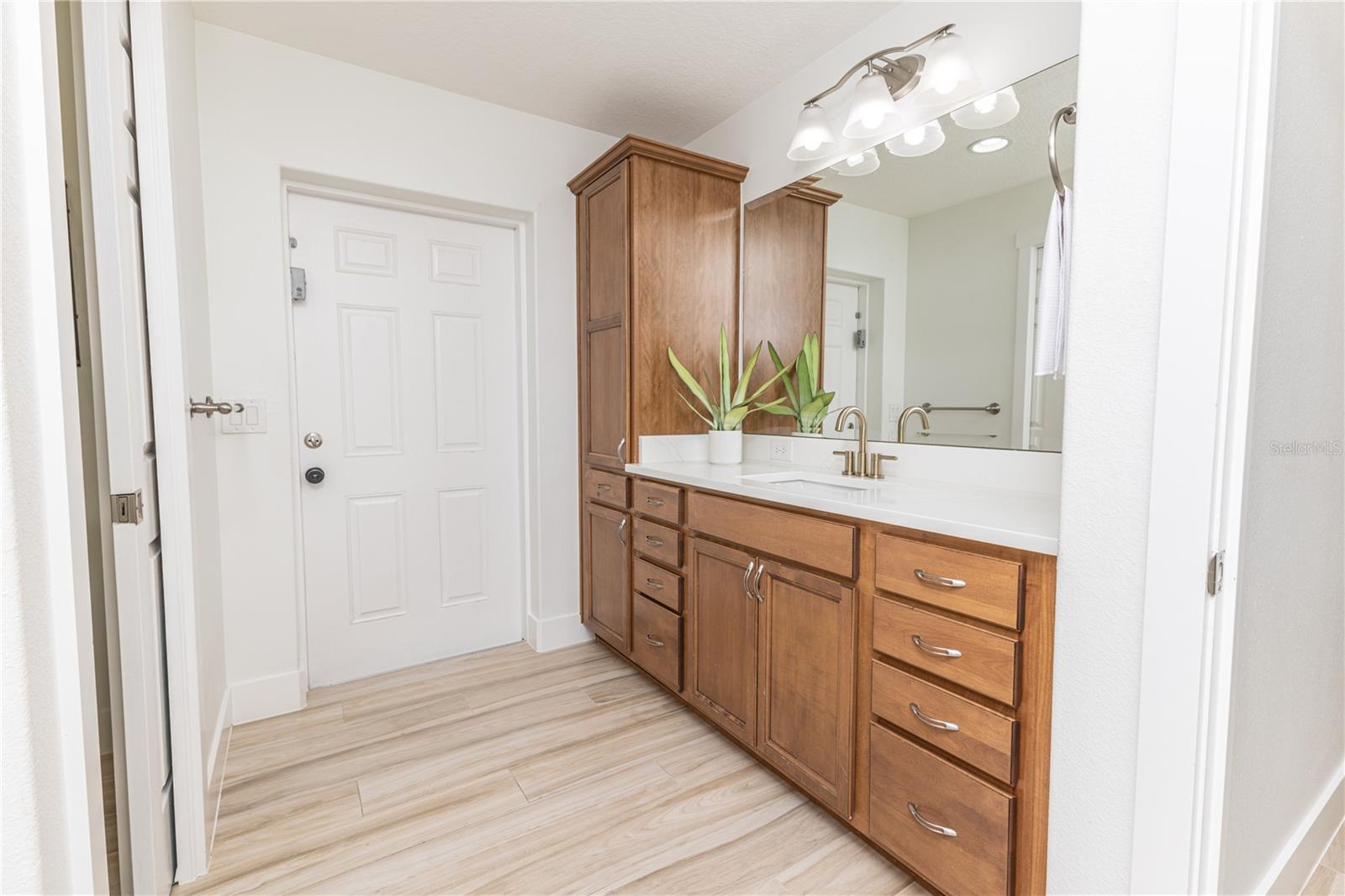 2057 E C 462, WILDWOOD, FL, 34785