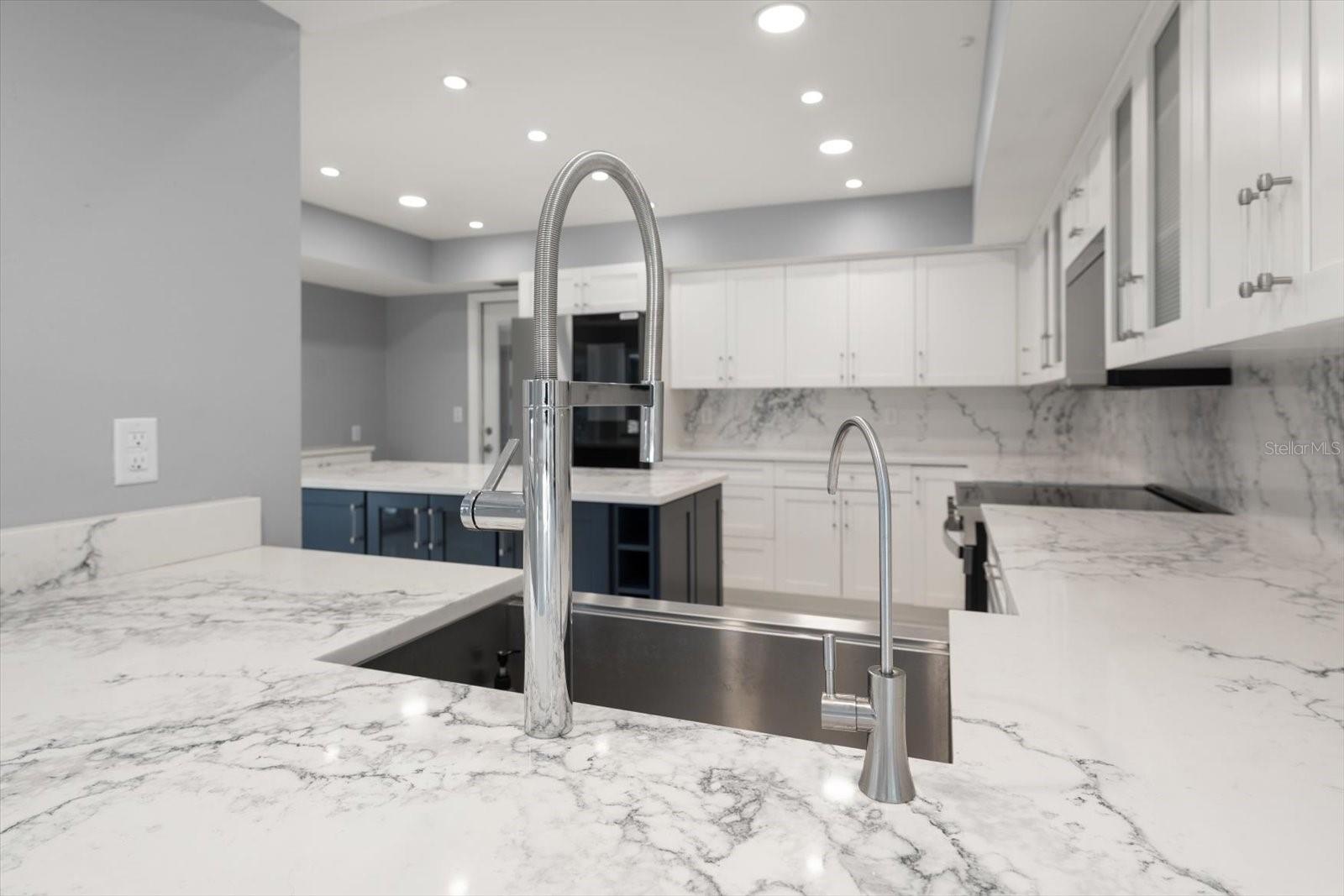 13903 OBERLIN MANOR WAY, TAMPA, FL, 33613