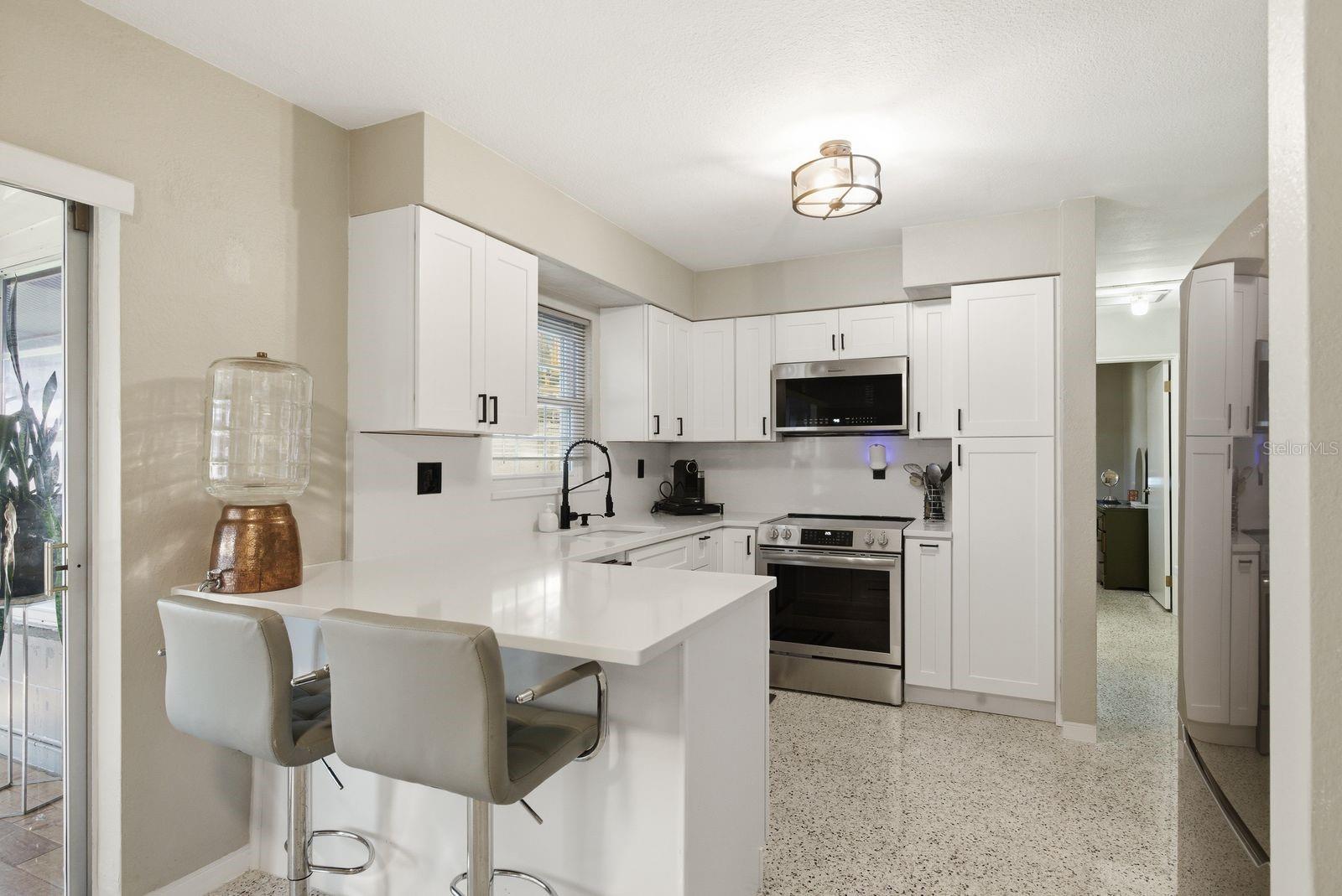 5648 33RD AVE N, ST PETERSBURG, FL, 33710