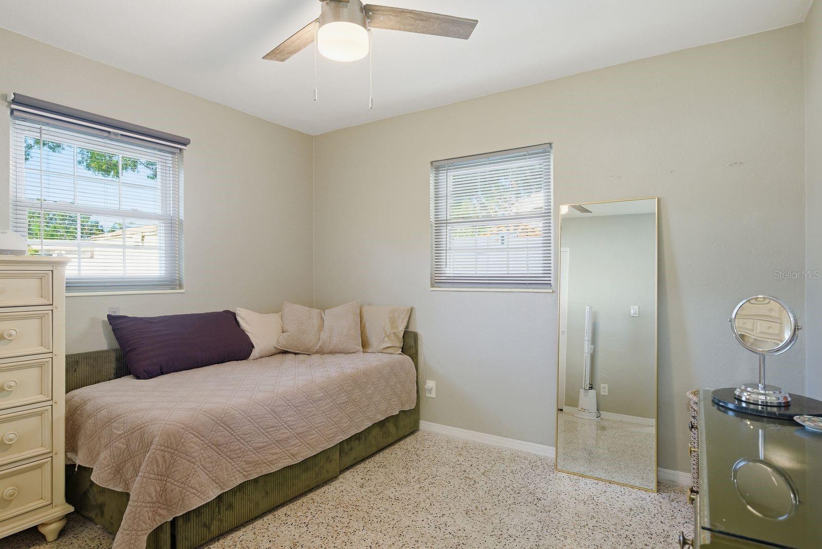 5648 33RD AVE N, ST PETERSBURG, FL, 33710