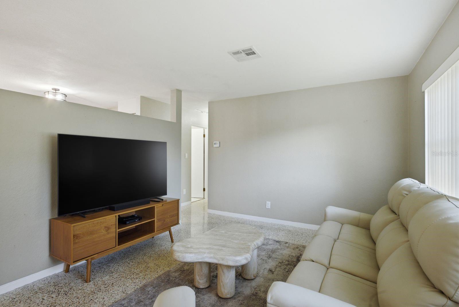 5648 33RD AVE N, ST PETERSBURG, FL, 33710