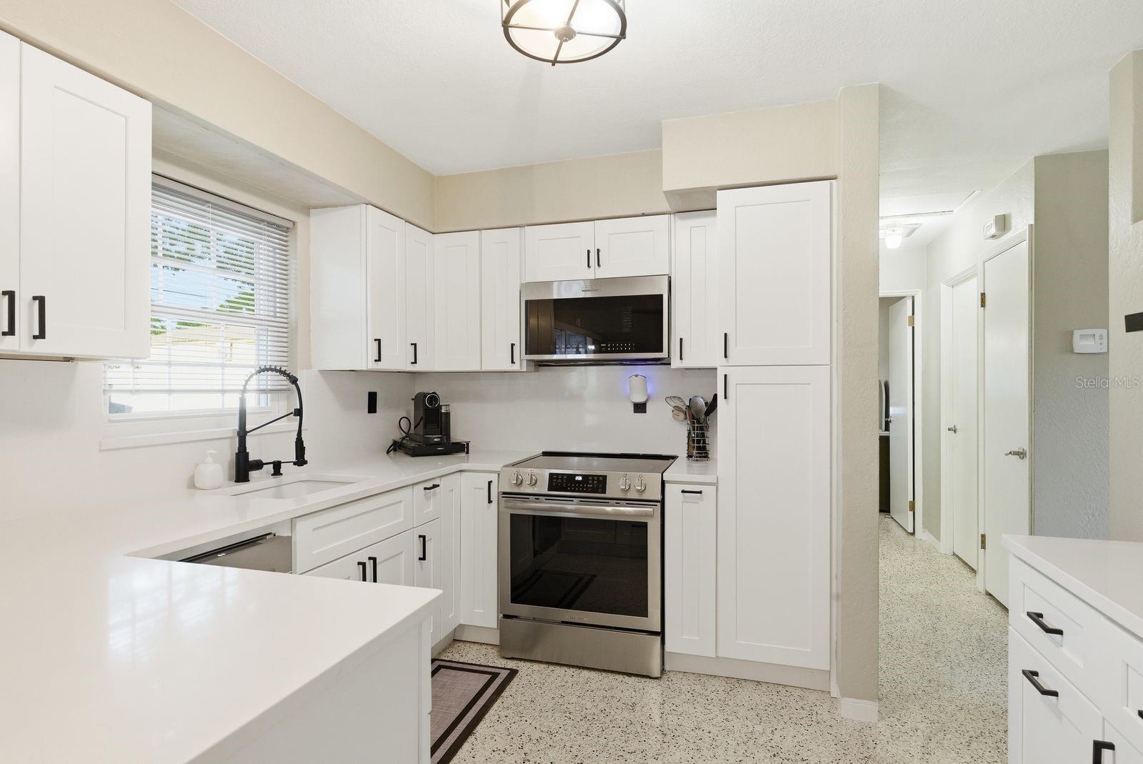 5648 33RD AVE N, ST PETERSBURG, FL, 33710