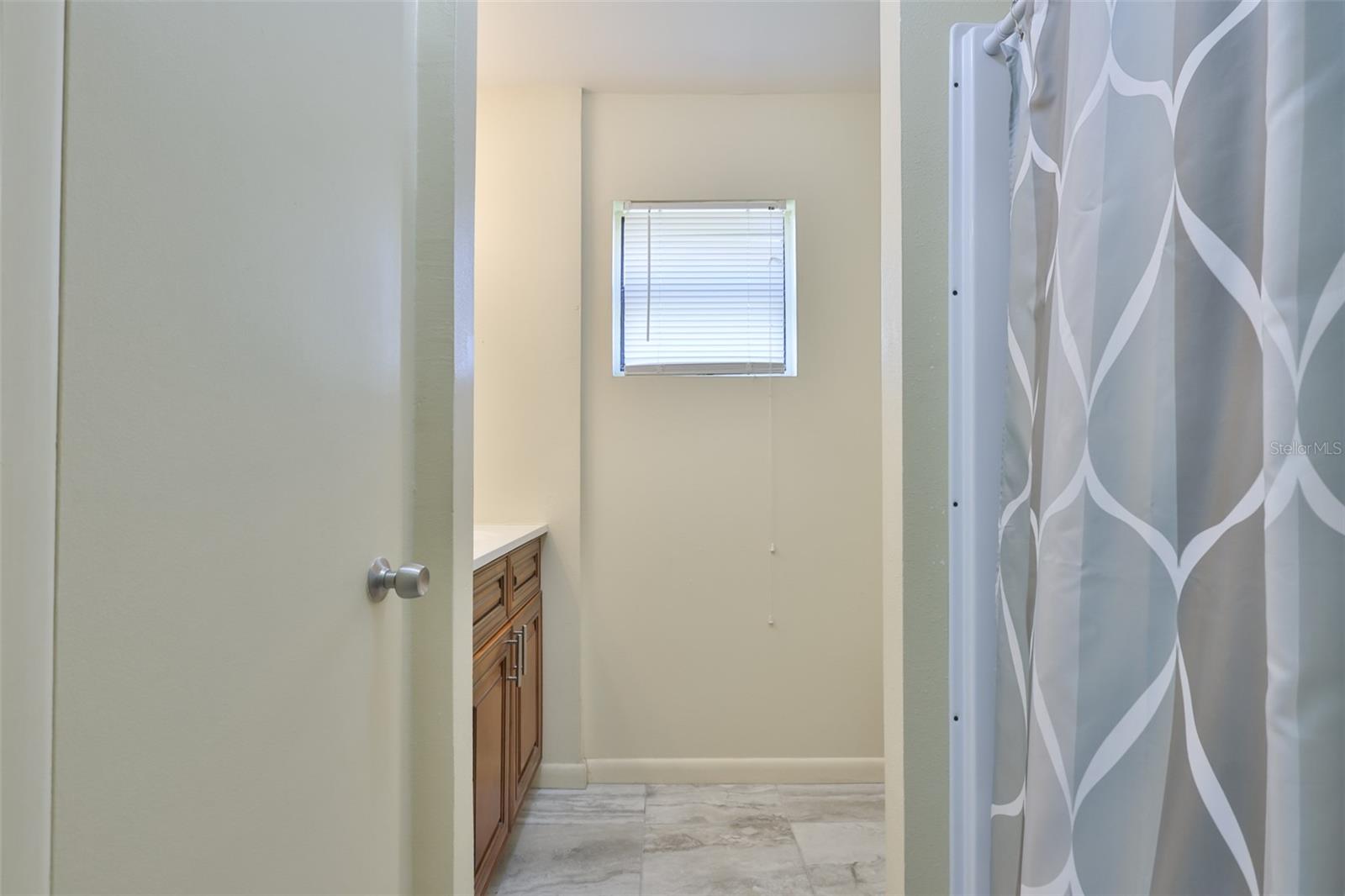 2710 LEWIS RD, DOVER, FL, 33527