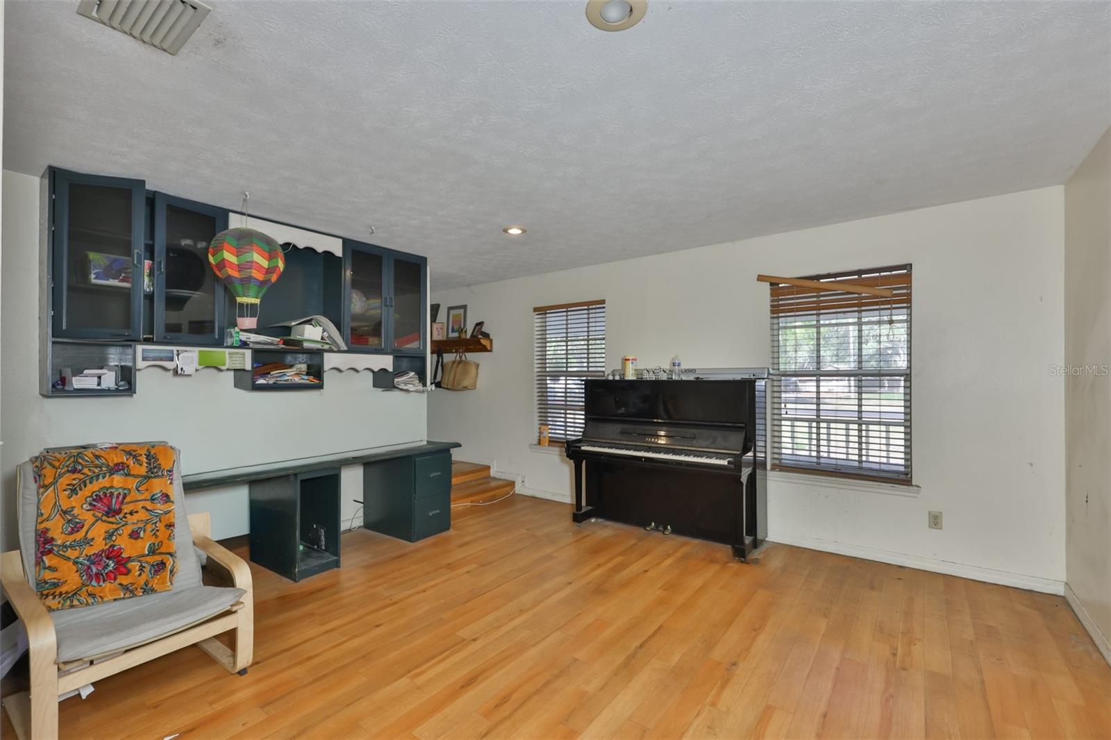 2710 LEWIS RD, DOVER, FL, 33527