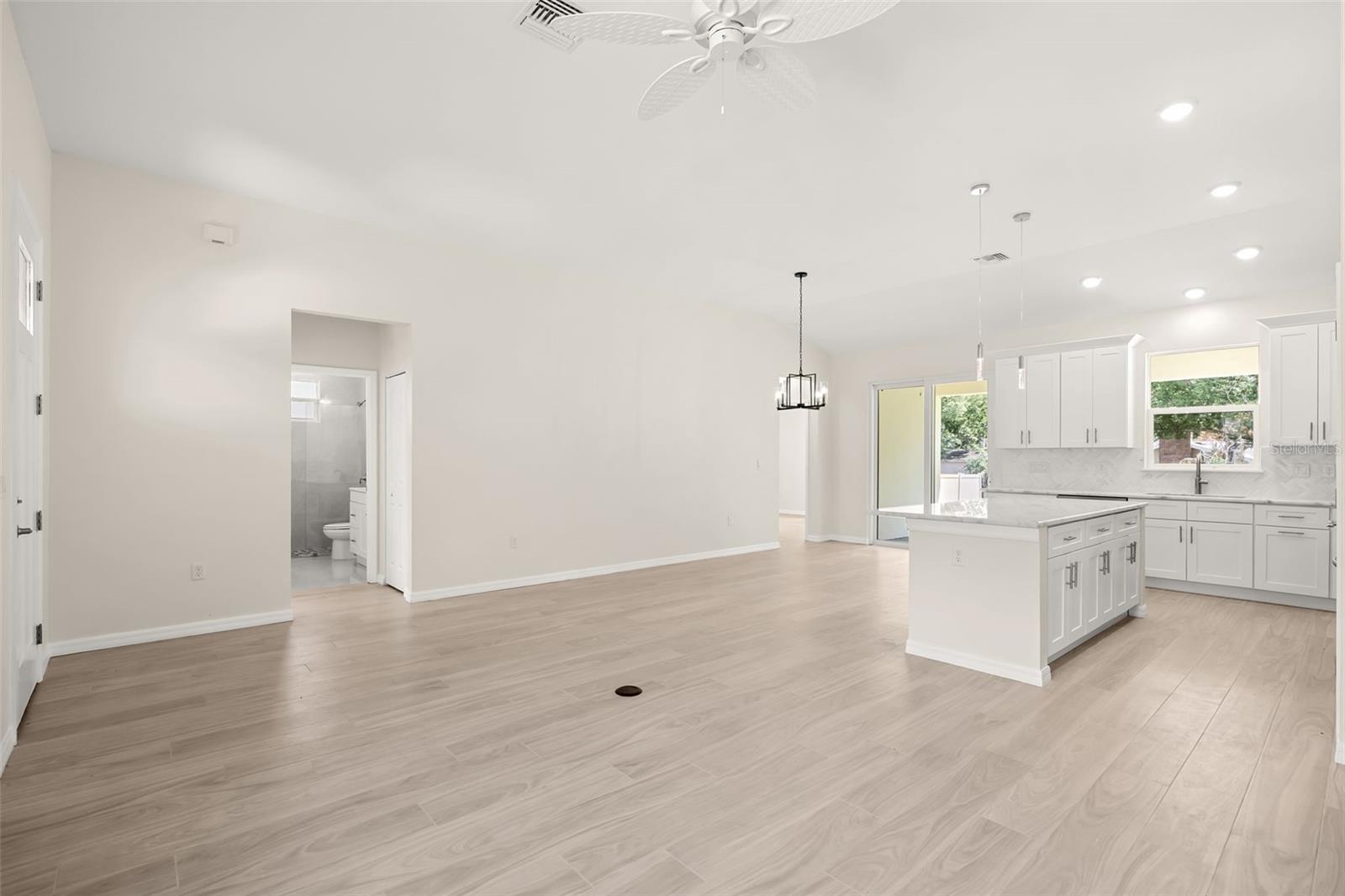 247 DEBARY DR, DEBARY, FL, 32713