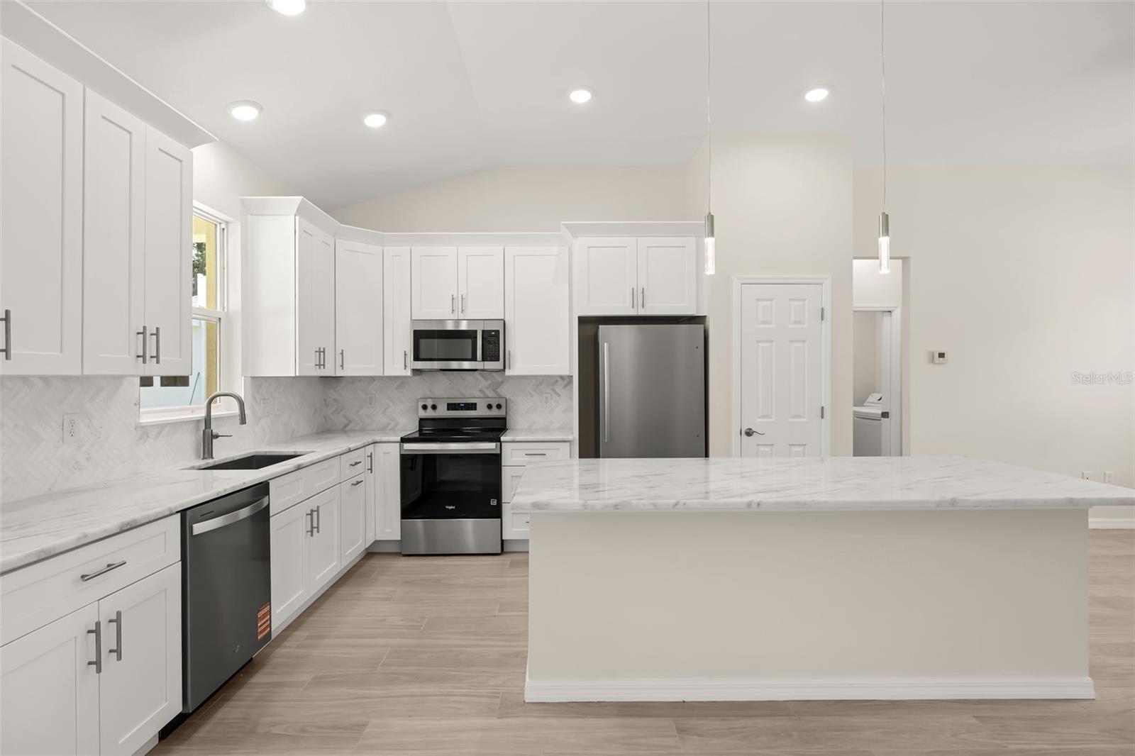 247 DEBARY DR, DEBARY, FL, 32713