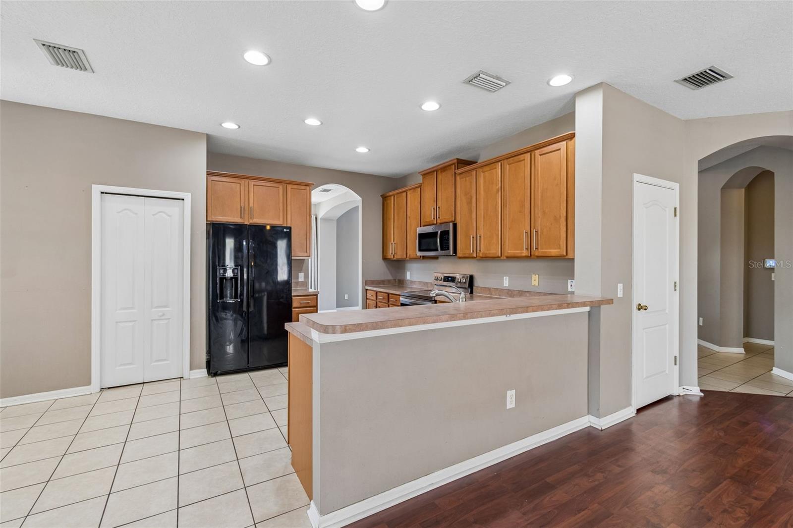 8718 SANDY PLAINS DR, RIVERVIEW, FL, 33578