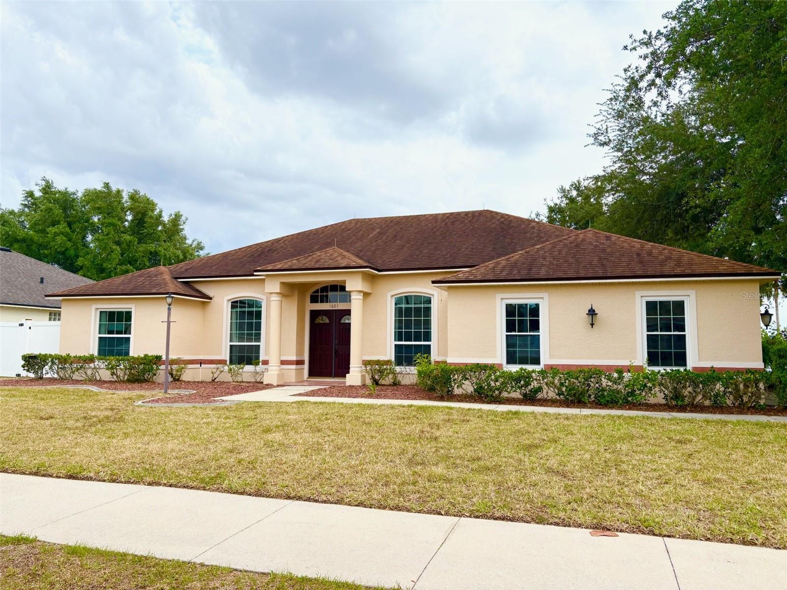 1601 SILHOUETTE DR, CLERMONT, FL, 34711