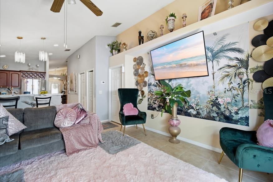 3005 W CHESTNUT ST, TAMPA, FL, 33607