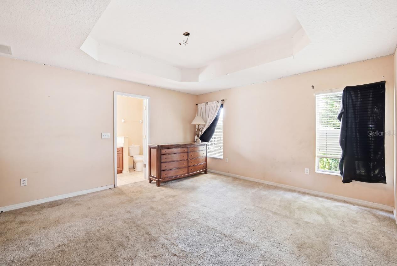 3005 W CHESTNUT ST, TAMPA, FL, 33607