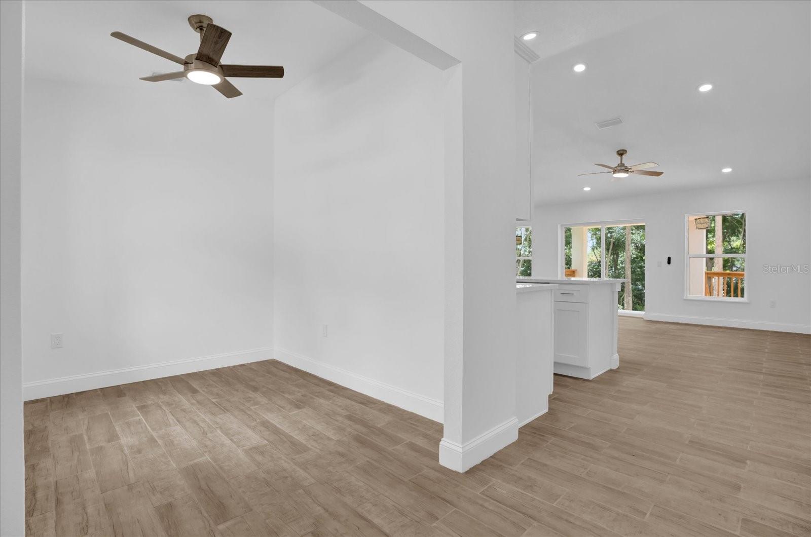 300 CHEROKEE AVE, ORANGE CITY, FL, 32763