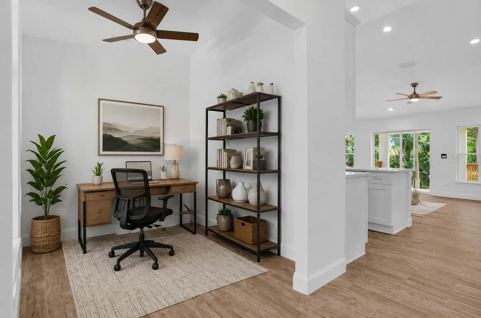 300 CHEROKEE AVE, ORANGE CITY, FL, 32763