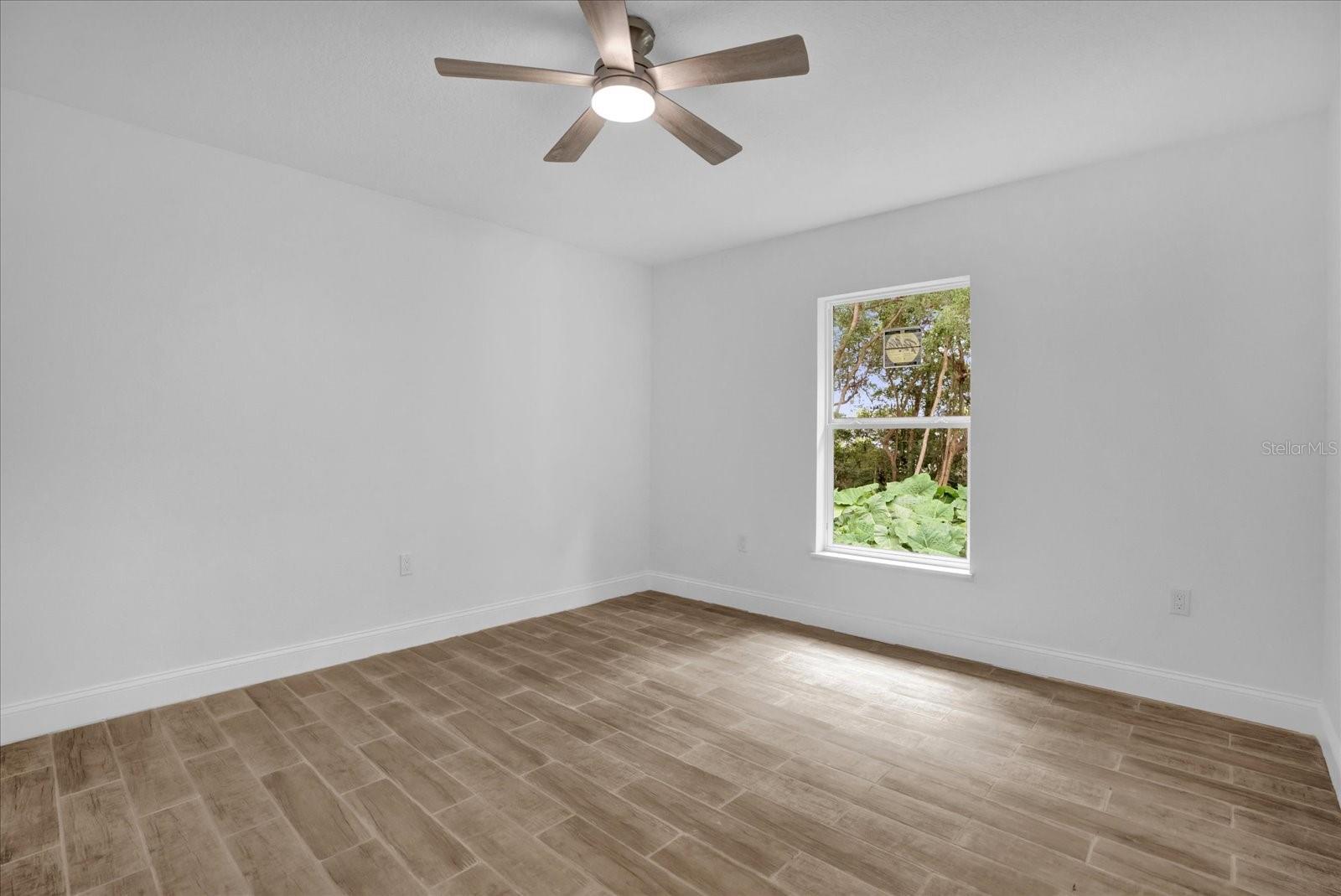 300 CHEROKEE AVE, ORANGE CITY, FL, 32763