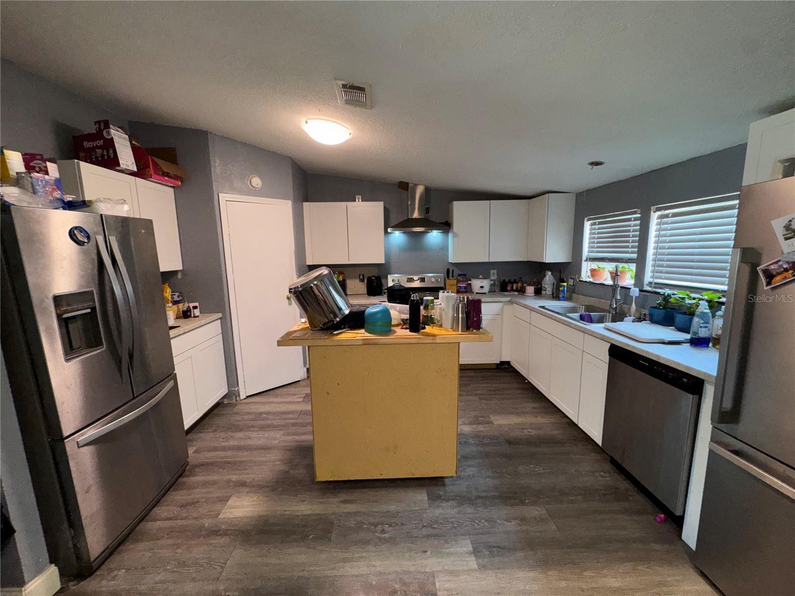 31601 SPRUCE DR, EUSTIS, FL, 32736