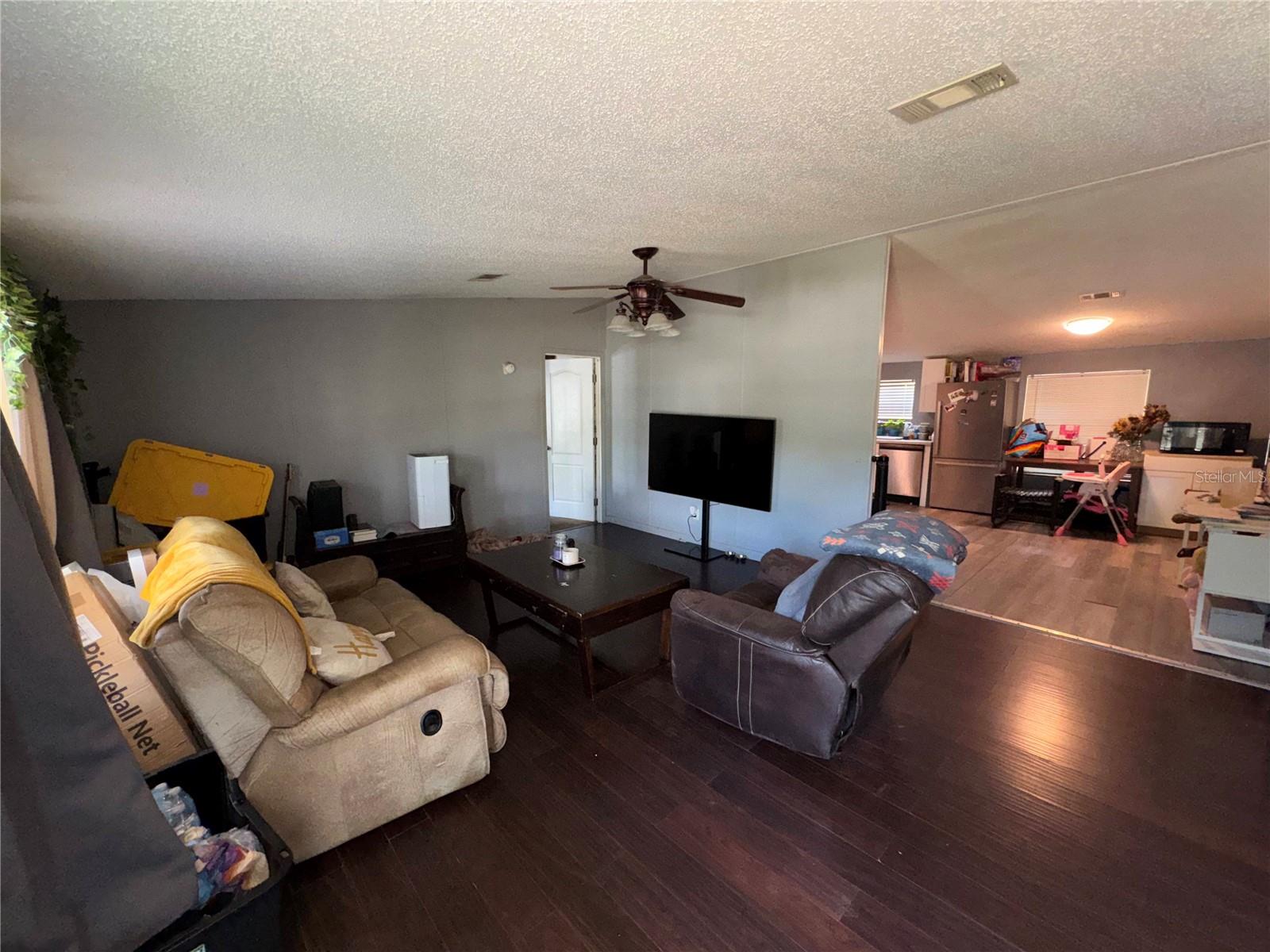 31601 SPRUCE DR, EUSTIS, FL, 32736