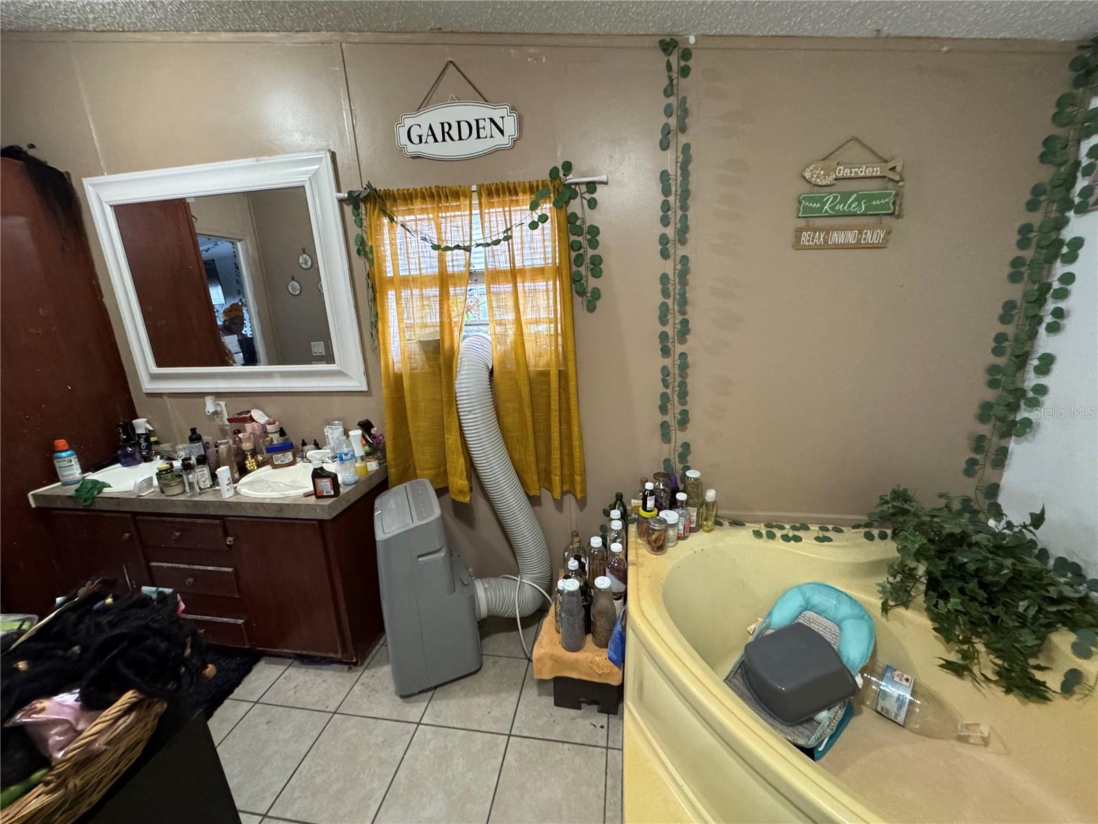 31601 SPRUCE DR, EUSTIS, FL, 32736
