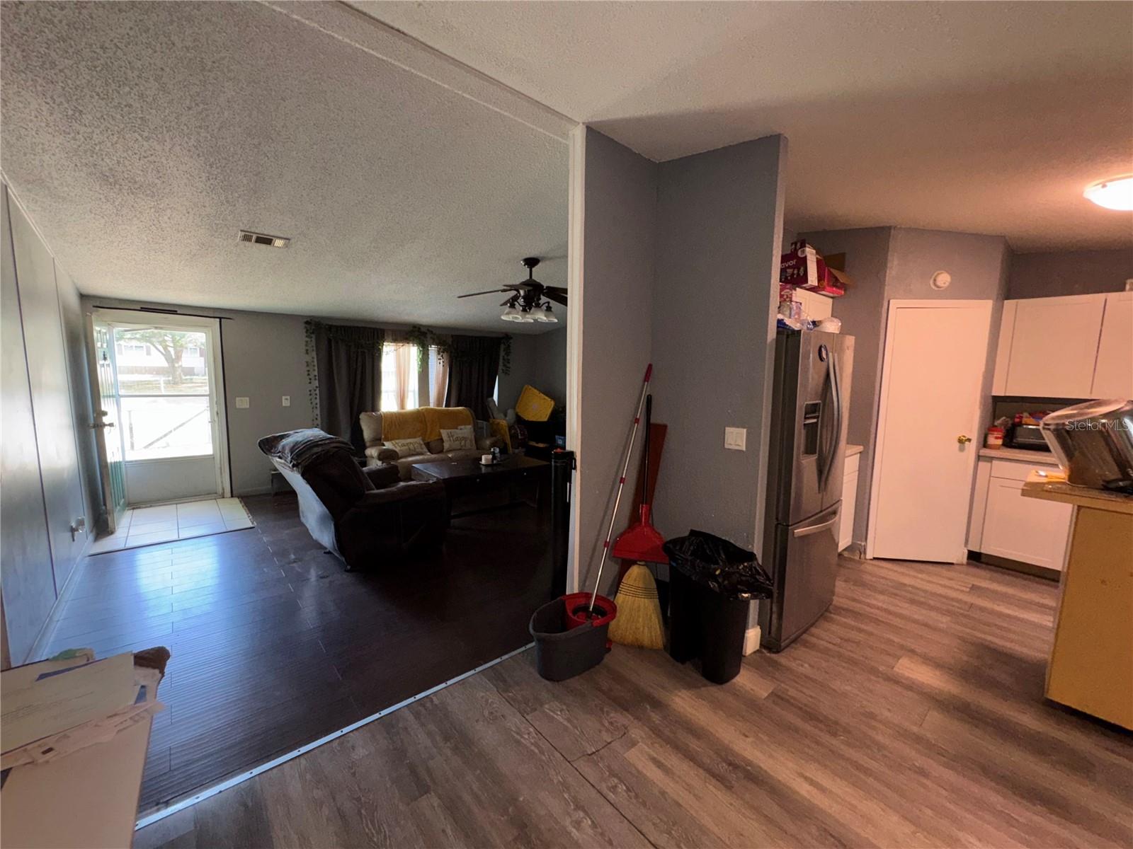 31601 SPRUCE DR, EUSTIS, FL, 32736