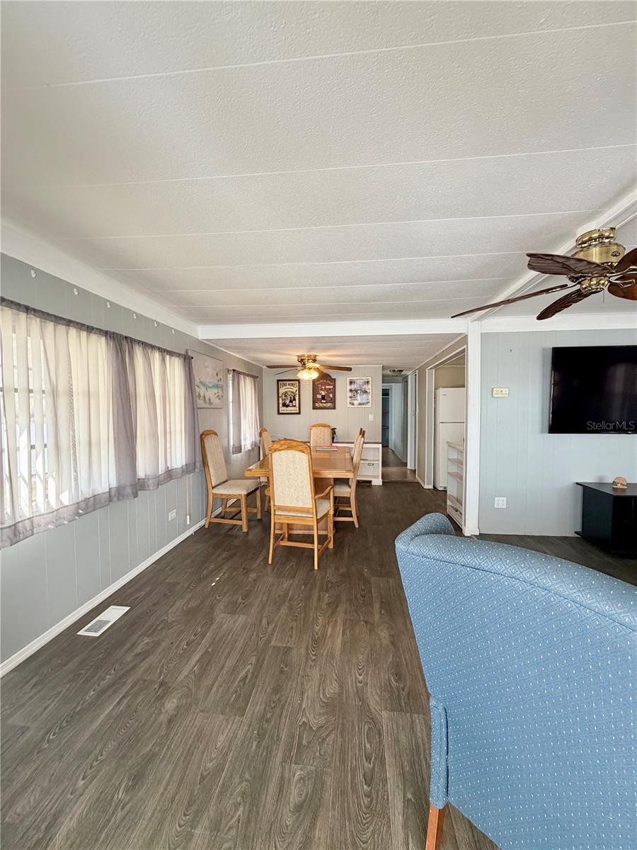 10399 67TH AVE #4, SEMINOLE, FL, 33772