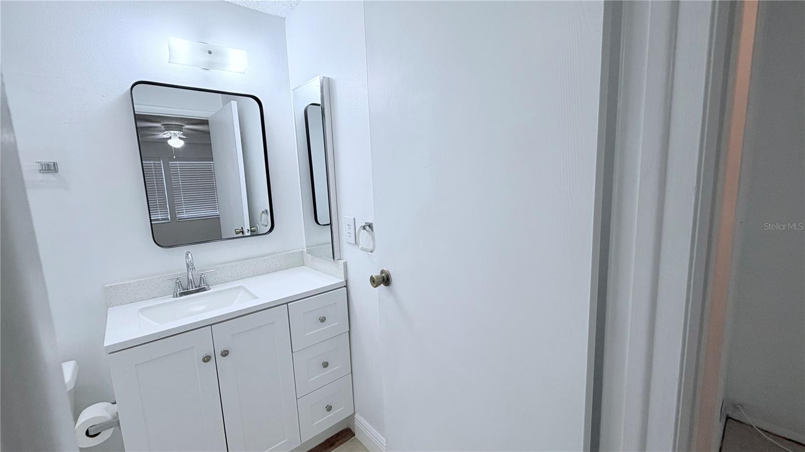 131 SABAL CT #E, OLDSMAR, FL, 34677