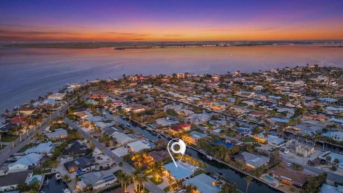 618 GLADSTONE LN, HOLMES BEACH, FL, 34217