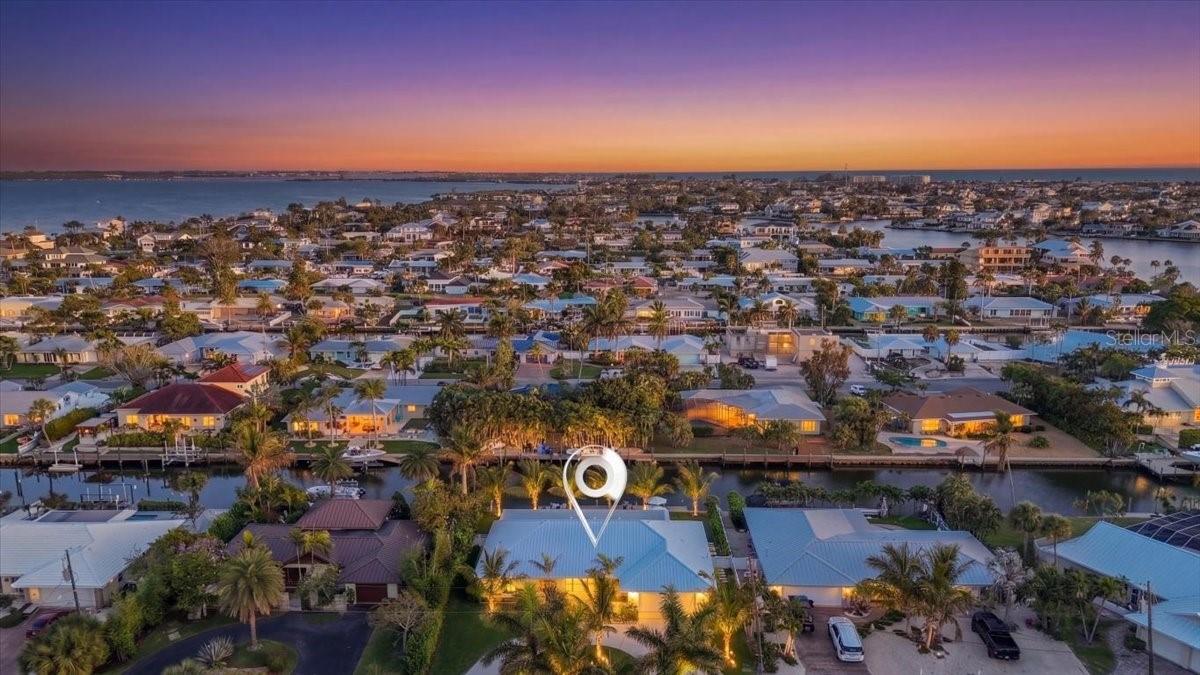 618 GLADSTONE LN, HOLMES BEACH, FL, 34217